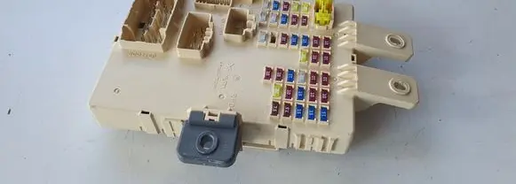 KIA Sportage Fuse module