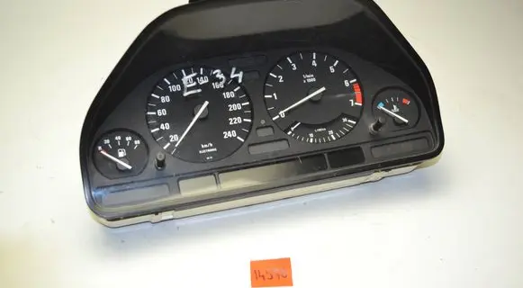 Speedometer (instrument cluster)