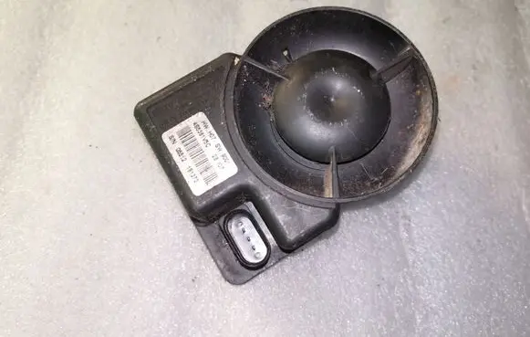 Volkswagen PASSAT B6 Alarm system siren 1K0951605D