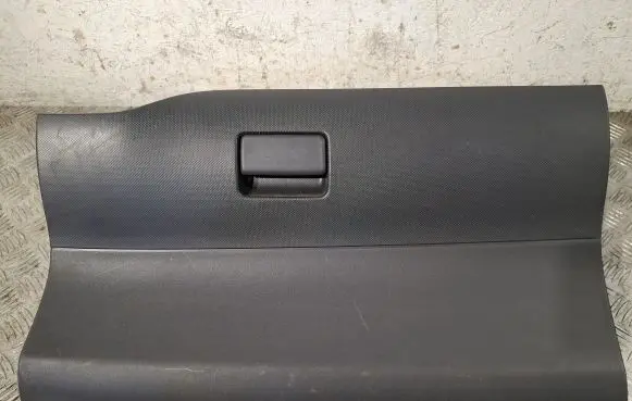 Toyota Auris 150 Glove box 5555102150 5555002131B0 5555202130
