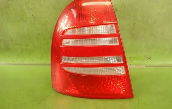 Skoda Superb B5 (3U) Rear/tail lights 3U5945111