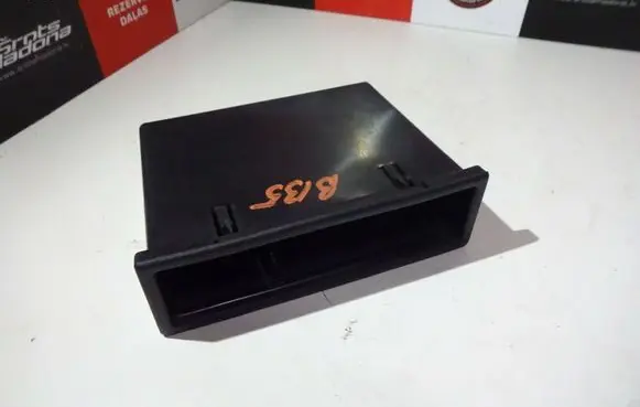 Opel Astra G Dashboard storage box/compartment 90561246