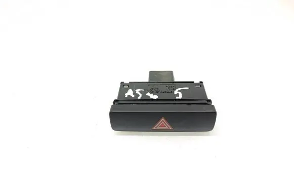 Volkswagen PASSAT B7 Hazard light switch 3AA953509A