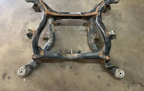 Audi Q7 4L Rear subframe 7L0500041