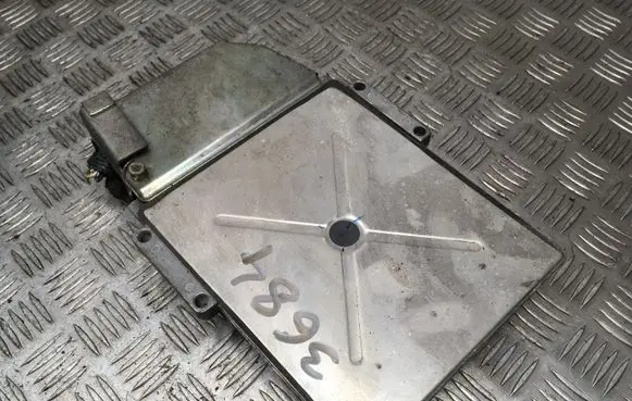 Ford Transit Engine control unit/module 6C1112A650AP 8E151 0185A