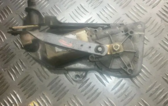 Renault 19 Rear window wiper motor 7700779045