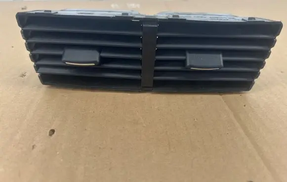 Subaru Forester SH Dash center air vent grill 66110FG020
