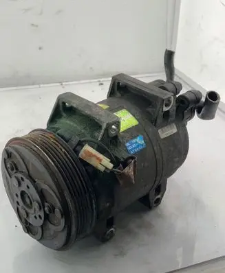 Volvo S40, V40 Air conditioning (A/C) compressor (pump) 8684287 8708581 P8684287