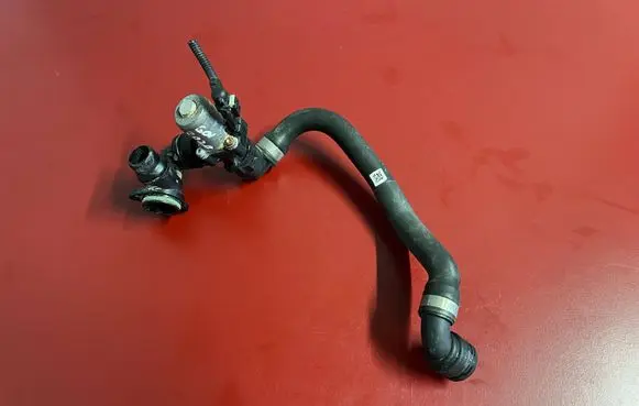 BMW X3 G01 Engine coolant pipe/hose 9894757 17129894757
