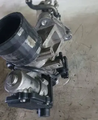 Volvo S80 EGR valve cooler 880765R 500864040