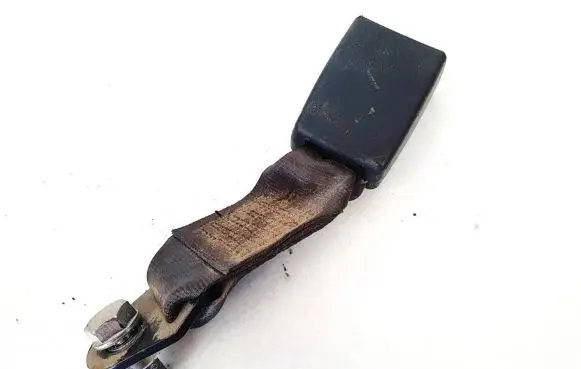 Ford Ka Rear seatbelt buckle 130111 33033400
