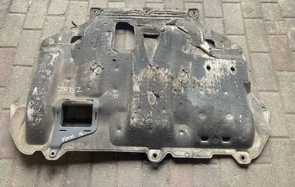 Ford Focus Engine splash shield/under tray
