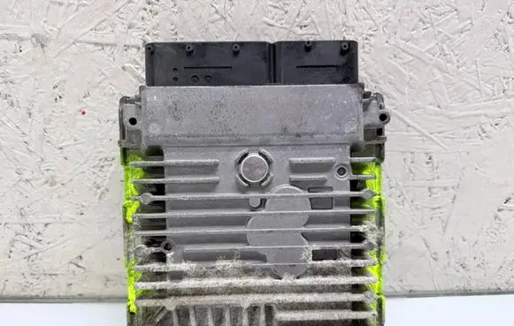 Volkswagen PASSAT B6 Engine control unit/module 03L906023GL
