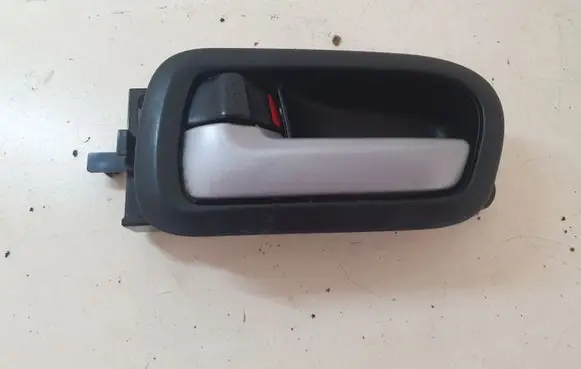 Suzuki Grand Vitara II Front door interior handle