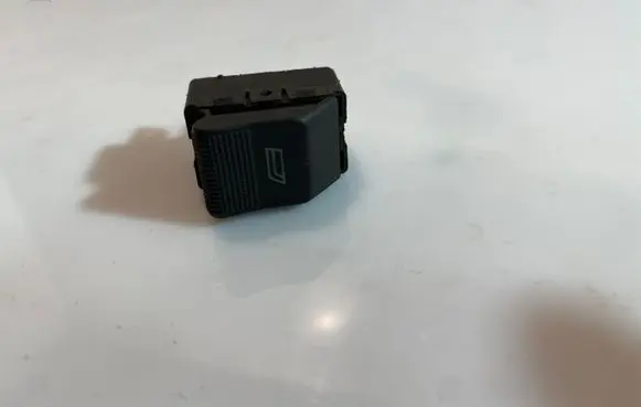 Audi A4 S4 B5 8D Electric window control switch 4D0959855