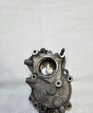 Ford Mondeo MK V Fuel injection high pressure pump 9674992180