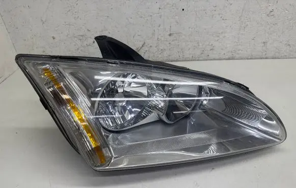 Ford Focus Headlight/headlamp 4M5113099AD