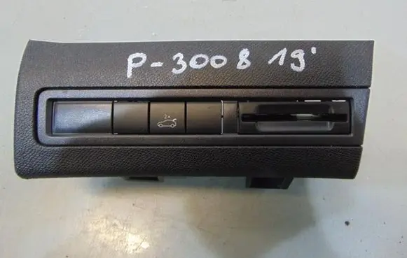 Peugeot 3008 II Ignition key card reader 