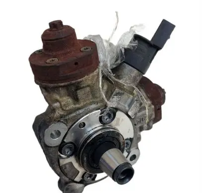 BMW X5 E70 Fuel injection high pressure pump 7805419 0445010623