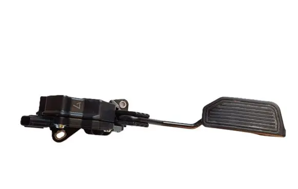 Toyota Prius (XW30) Accelerator throttle pedal 7811012060 1988008780