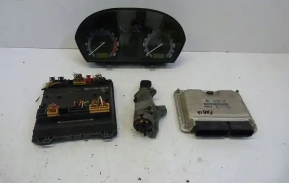 Engine ECU kit and lock set