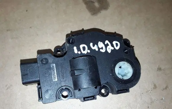 BMW X5 E70 Air flap motor/actuator EFB336 15122006