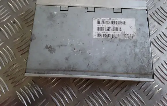 Chrysler 300 - 300C Sound amplifier 05064118AF