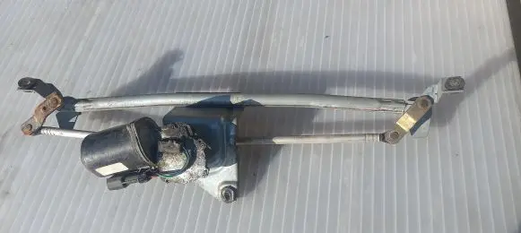 Opel Astra F Front wiper linkage 