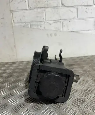 BMW 7 E65 E66 Power steering pump 675921203Z 7787106