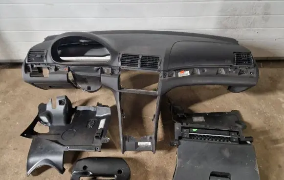 BMW 3 E46 Dashboard 11040209544