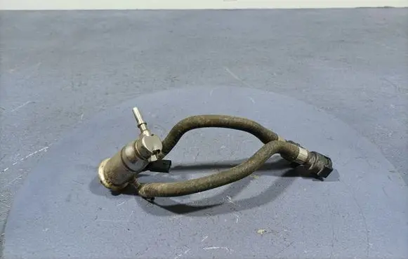Alfa Romeo 145 - 146 Fuel injector 8580210