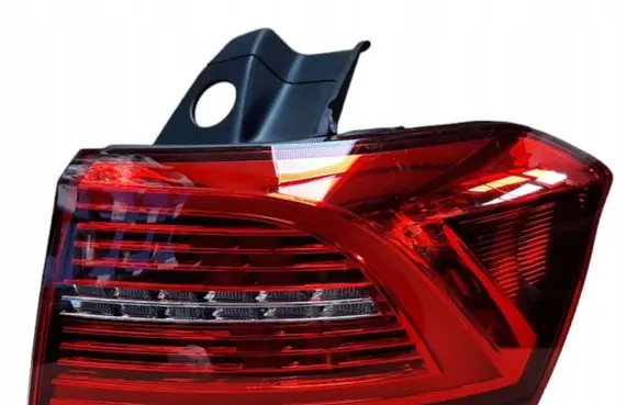 Volkswagen PASSAT B8 Rear/tail lights 3G9945208