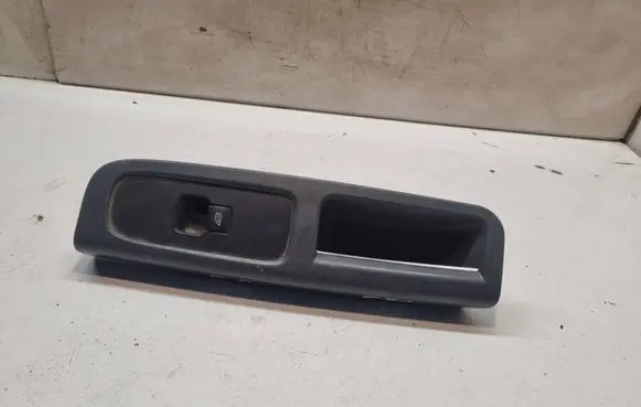 Volvo C30 Electric window control switch 30774162 03451305