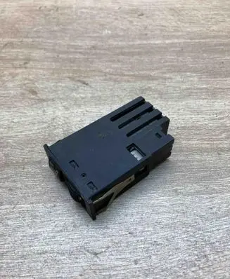 BMW 5 E39 Seat heating switch 8352259 459500