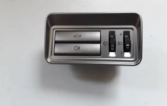 Jaguar XF X250 Tailgate opening switch 03037000