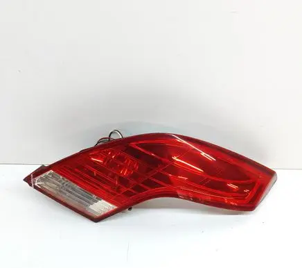 Ford Focus Tailgate rear/tail lights 6N4113A602A