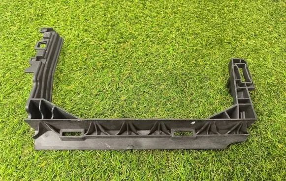 Mercedes-Benz GLE W167 Radiator mount bracket A1675041300