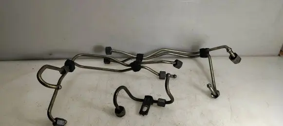 Peugeot 308 Fuel injector supply line/pipe 