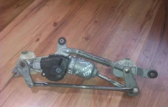 Suzuki SX4 Front wiper linkage and motor
