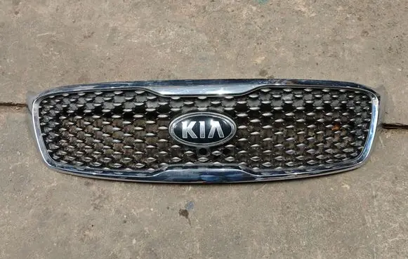 KIA Sorento Front bumper upper radiator grill 86352C5020