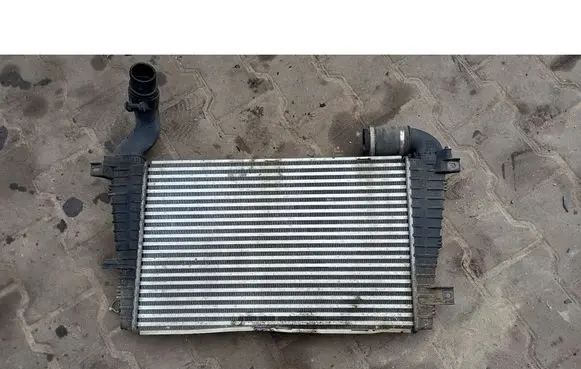 Opel Zafira B Intercooler radiator 