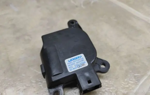 KIA Ceed Air flap motor/actuator D332AP6AA AA1L1100