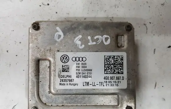 Skoda Octavia Mk3 (5E) Headlight ballast module Xenon 4G0907697D