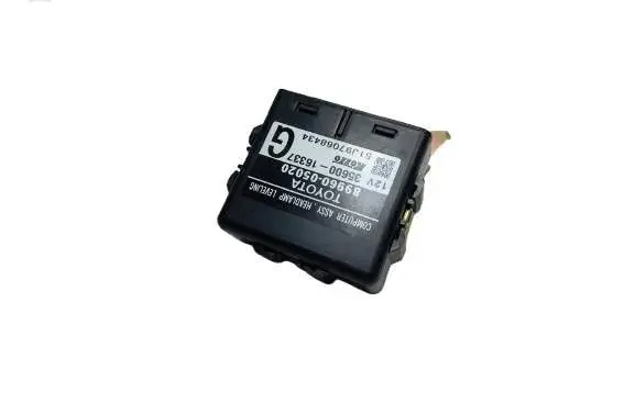 Toyota Avensis T250 Light module LCM 8996005020KASAC 8996005020