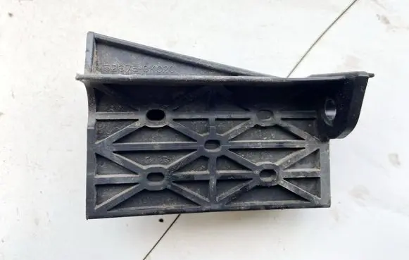Toyota Hilux (AN120, AN130) Front bumper mounting bracket 526750k020 52675-0k020