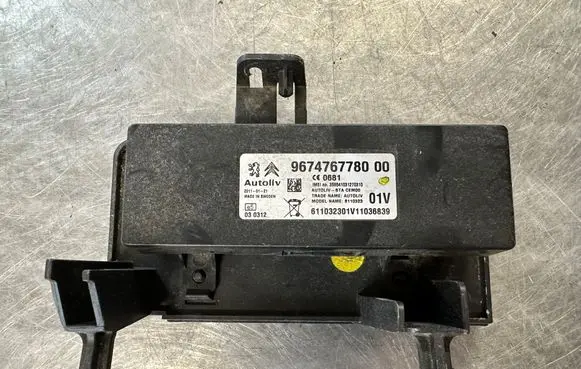 Citroen DS4 Bluetooth control unit module 9674767780 9688173180