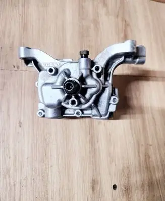 Volvo V60 Oil pump 31401488