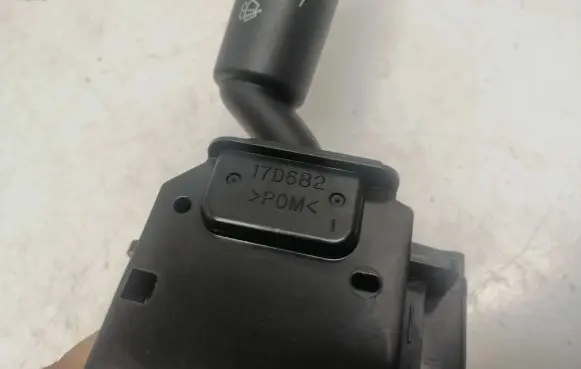 Mazda 3 I Wiper control stalk 17D682