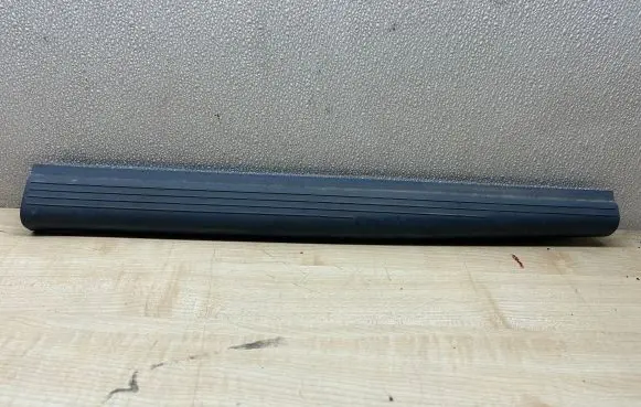 Mercedes-Benz E W211 Front sill trim cover A2116801735