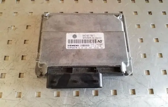 Volkswagen Touareg I Gearbox control unit/module 0AD927755T